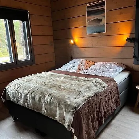 Villa Hossan-aistikas *