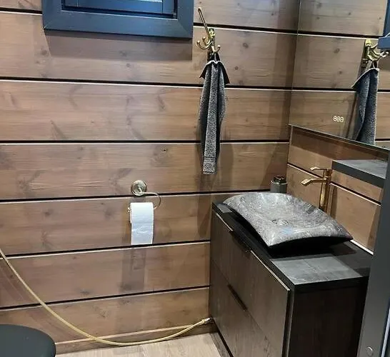 Hossan-aistikas Villa